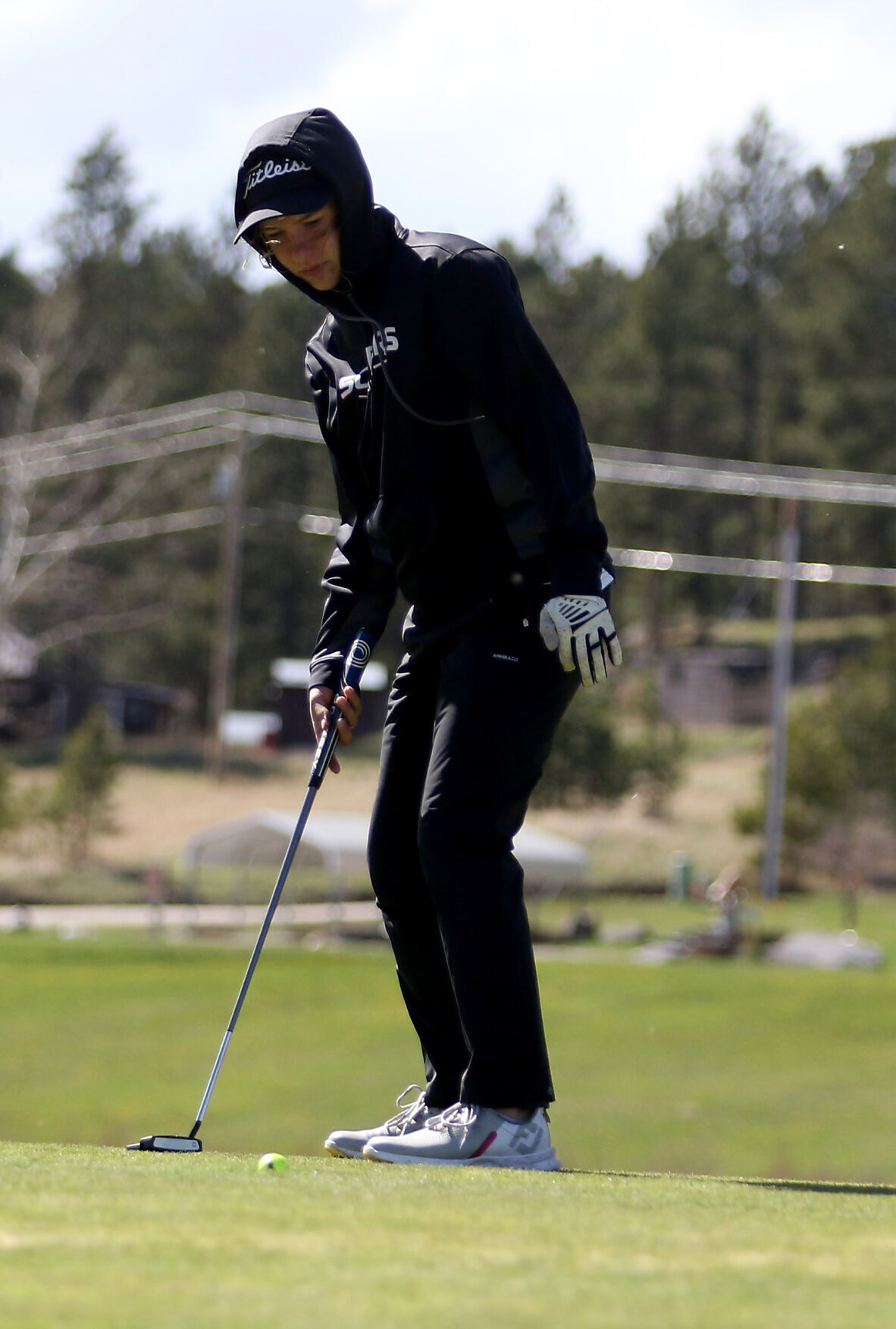 051022-golf6.jpg